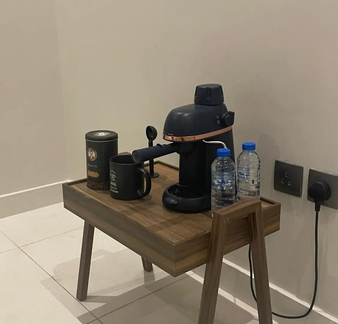 3 Beds Flat In Central Jeddah Apartment